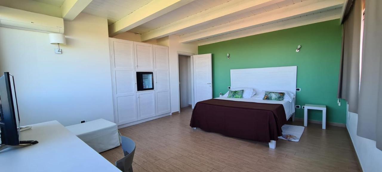 Hotel Garden Beach Castiadas Exterior photo