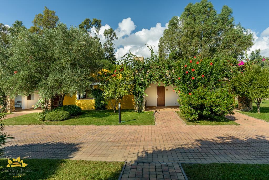 Hotel Garden Beach Castiadas Exterior photo